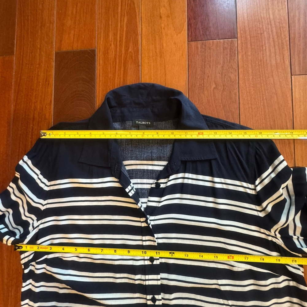 Talbots Women Shirt Blouse Size:M Blue White Striped Button-Up Rayon Super Soft - Picture 8 of 12